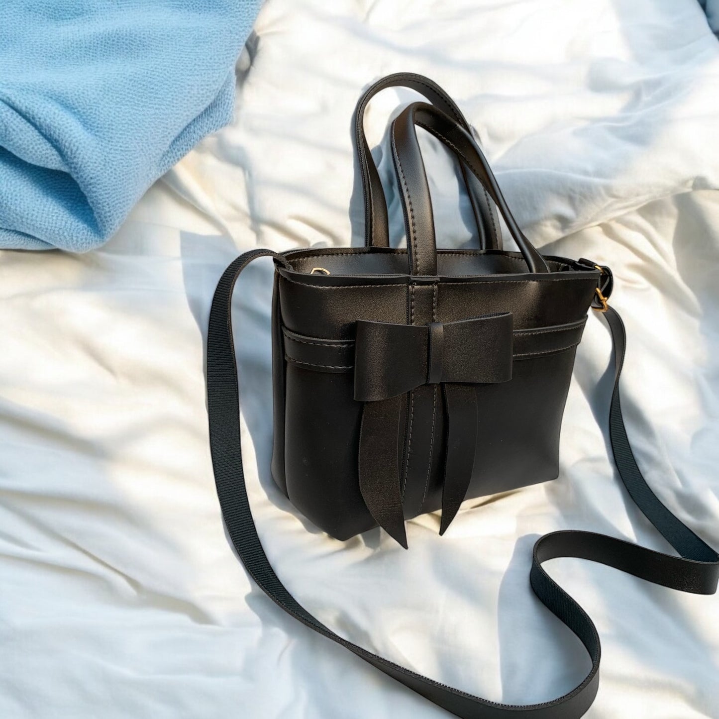 BUTTERFLY Bold Black  Leather Bag H(748/U)